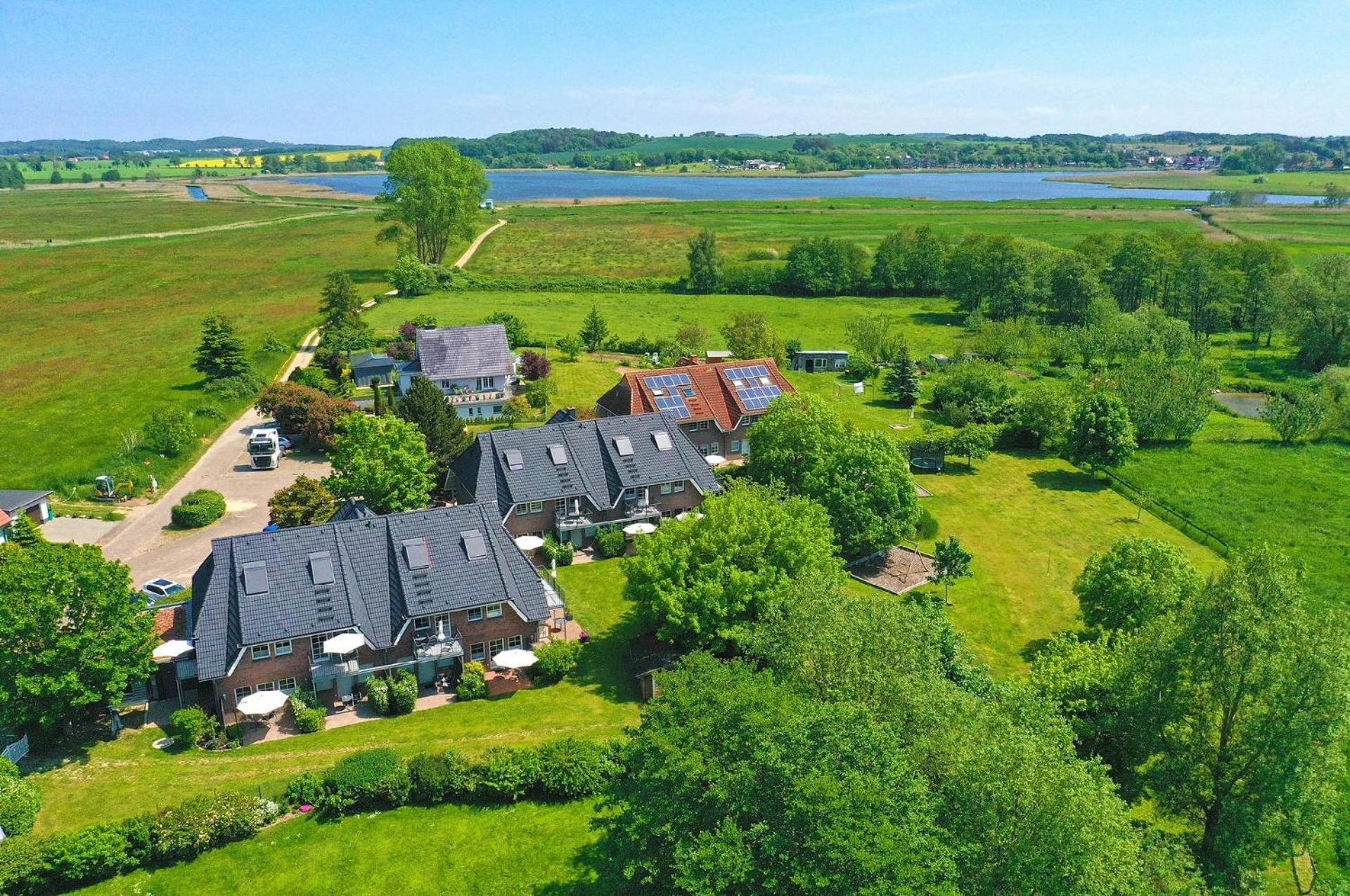 Idyllische 2-Zimmer Ferienwohnung Mitten In Der Natur Lancken-Granitz Esterno foto